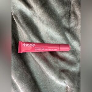 Rhode Peptide Lip Tint Sugar Cookie